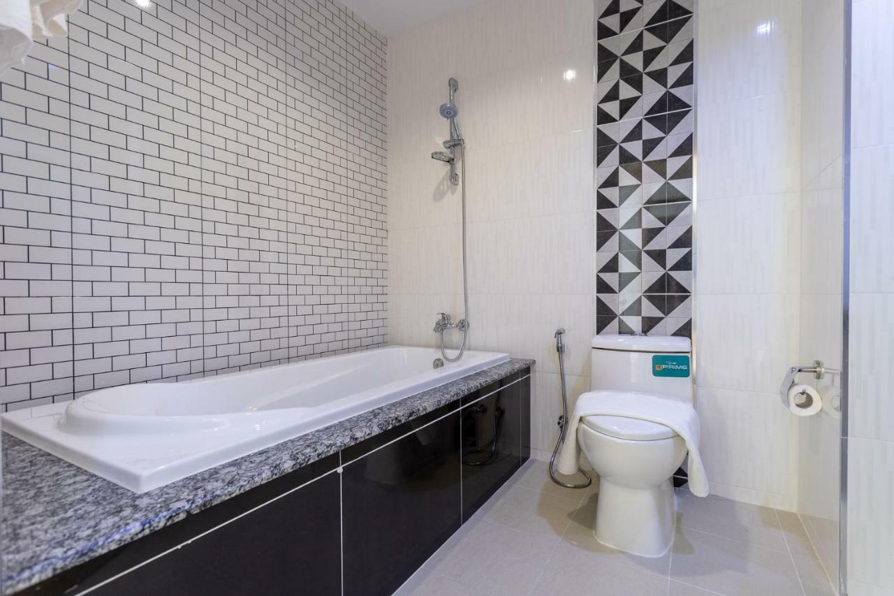 O2 Hotel Lopburi Luaran gambar