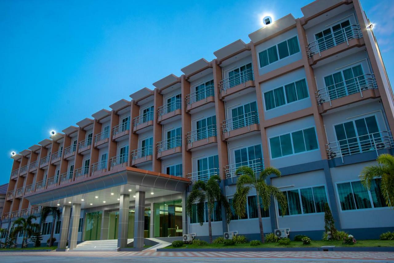 O2 Hotel Lopburi Luaran gambar